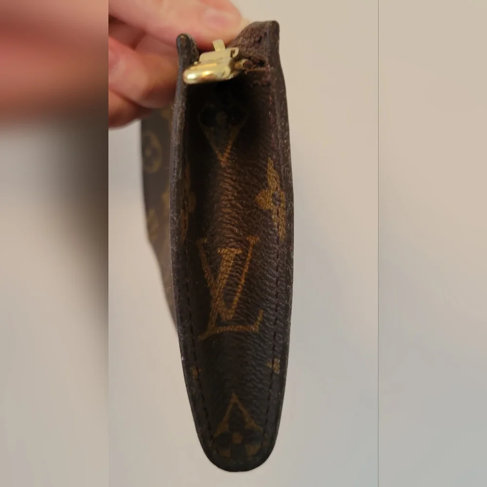 Authentic Louis Vuitton Monogram Pouch - Picture 4 of 12